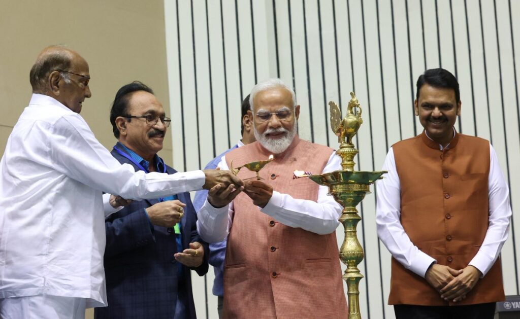 अखिल भारतीय मराठी साहित्य संमेलन - नरेंद्र मोदी उपस्थित